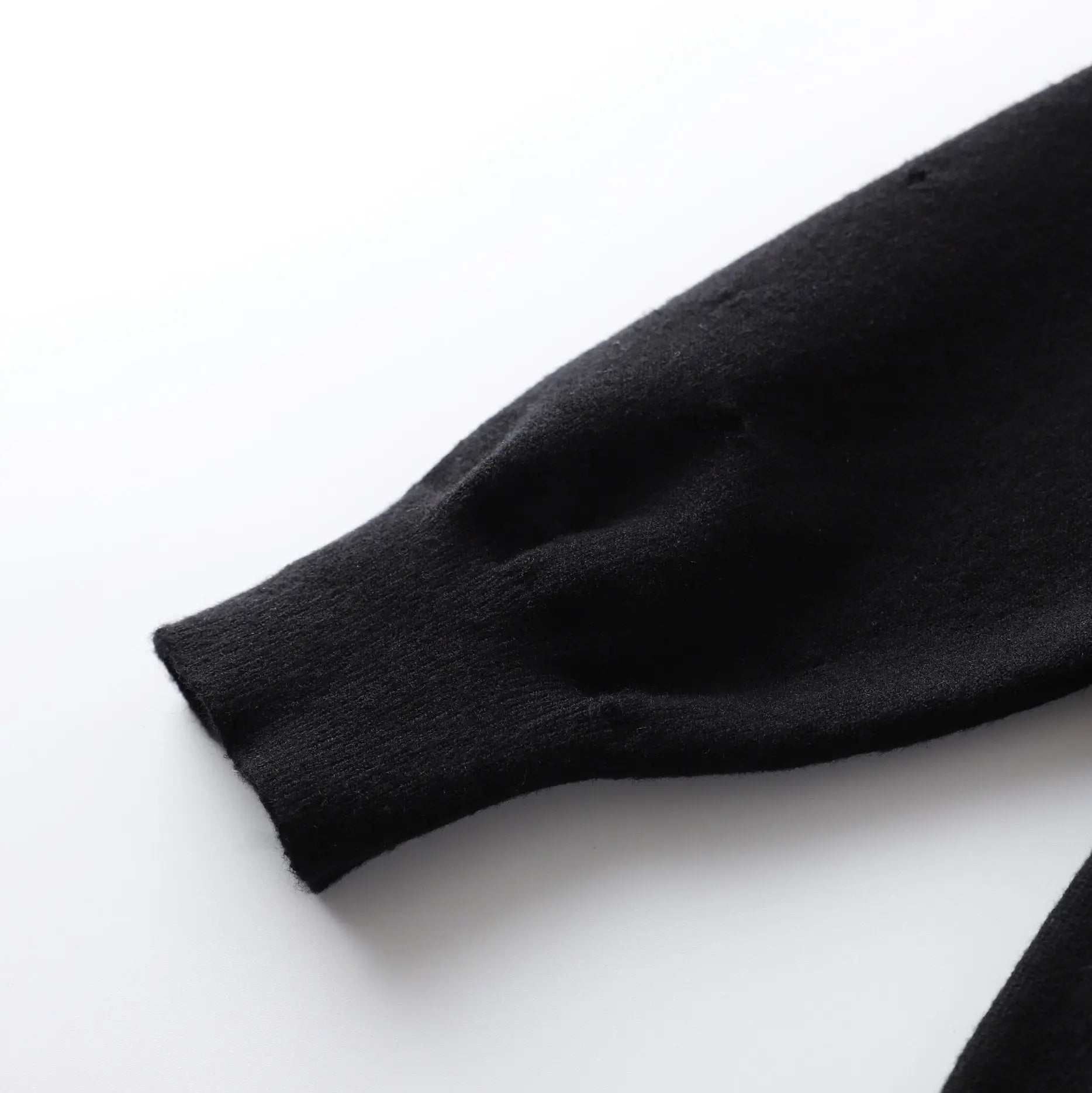 GIVENCHY - SWEATSHIRT - https://treadfitpro.com/