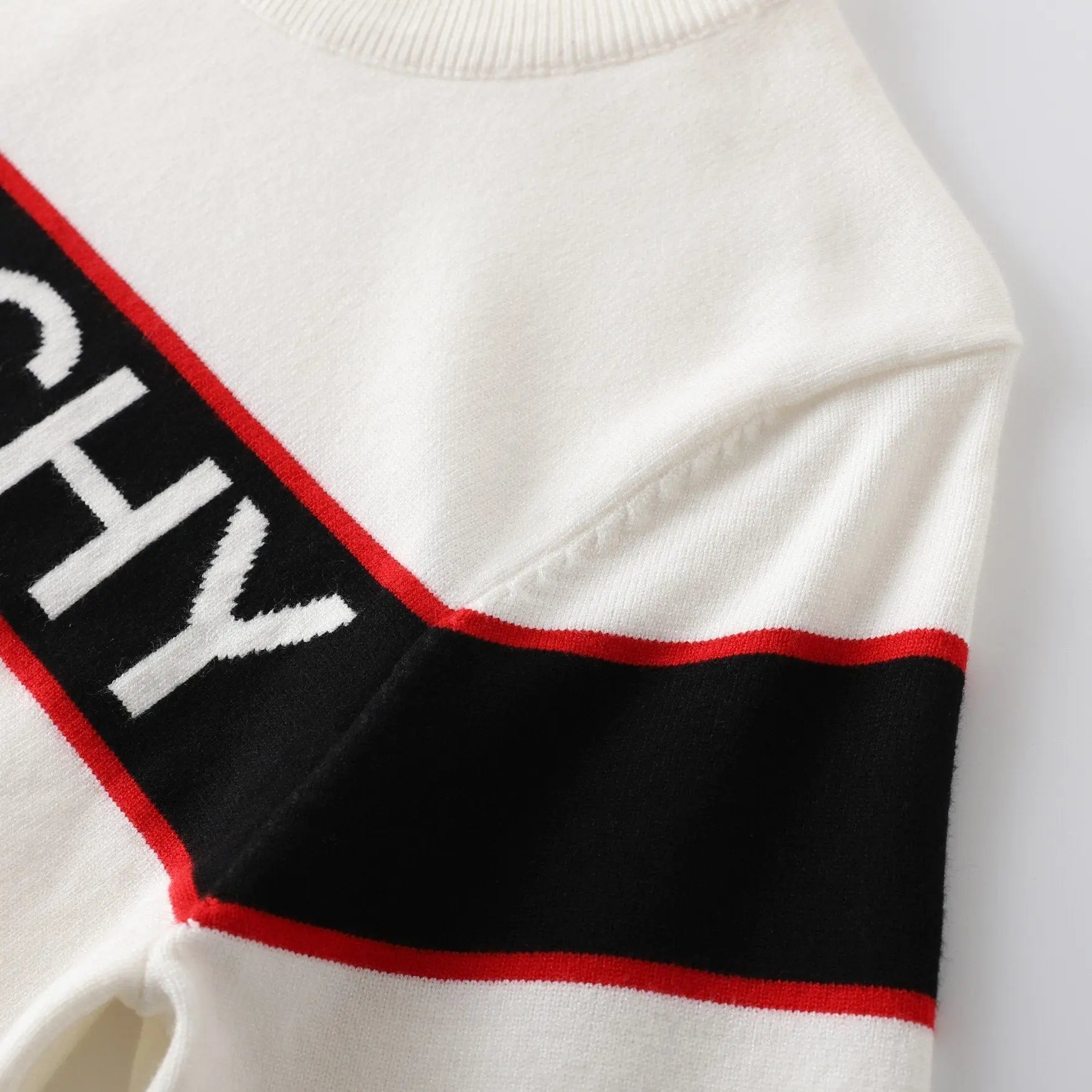 GIVENCHY - SWEATSHIRT - https://treadfitpro.com/