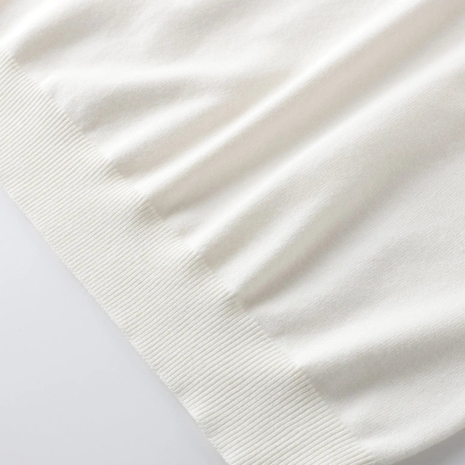 GIVENCHY - SWEATSHIRT - https://treadfitpro.com/