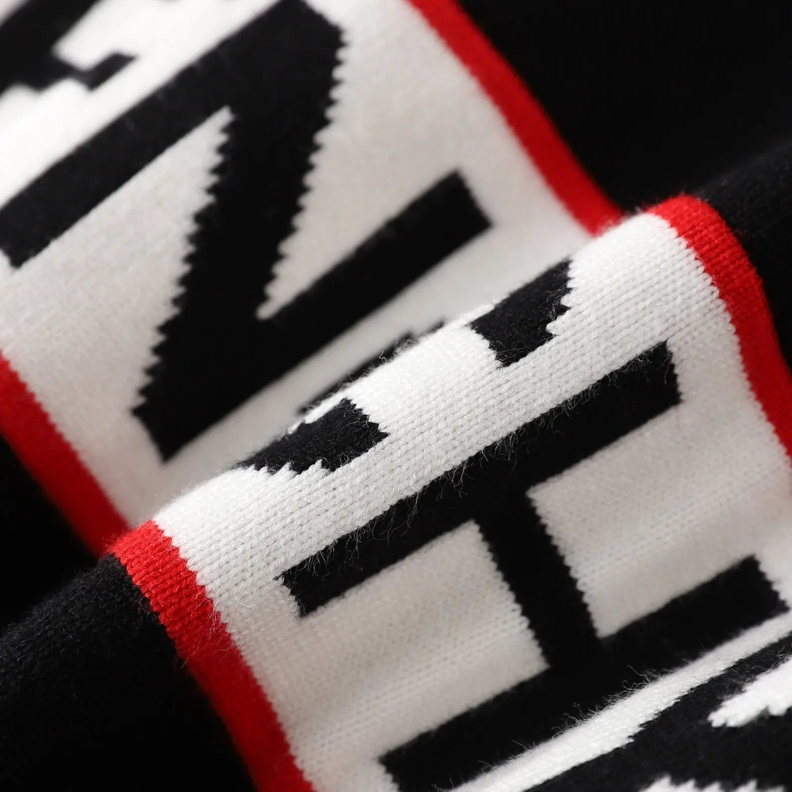 GIVENCHY - SWEATSHIRT - https://treadfitpro.com/