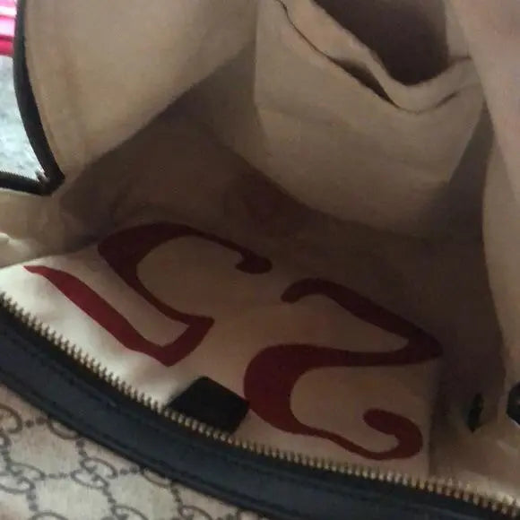 GUCCI - BACKPACK - https://treadfitpro.com/