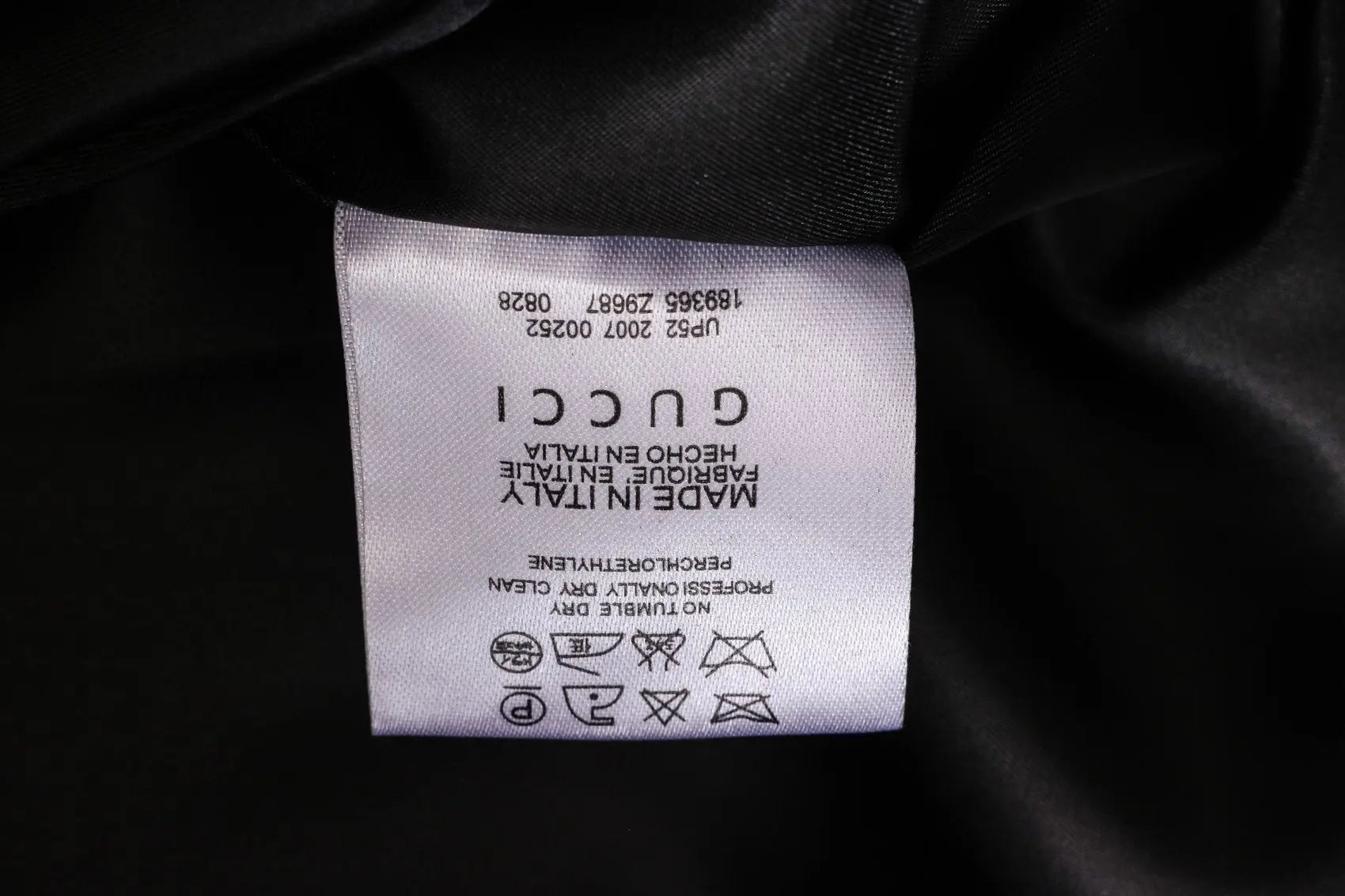 GUCCI - JACKET - https://treadfitpro.com/