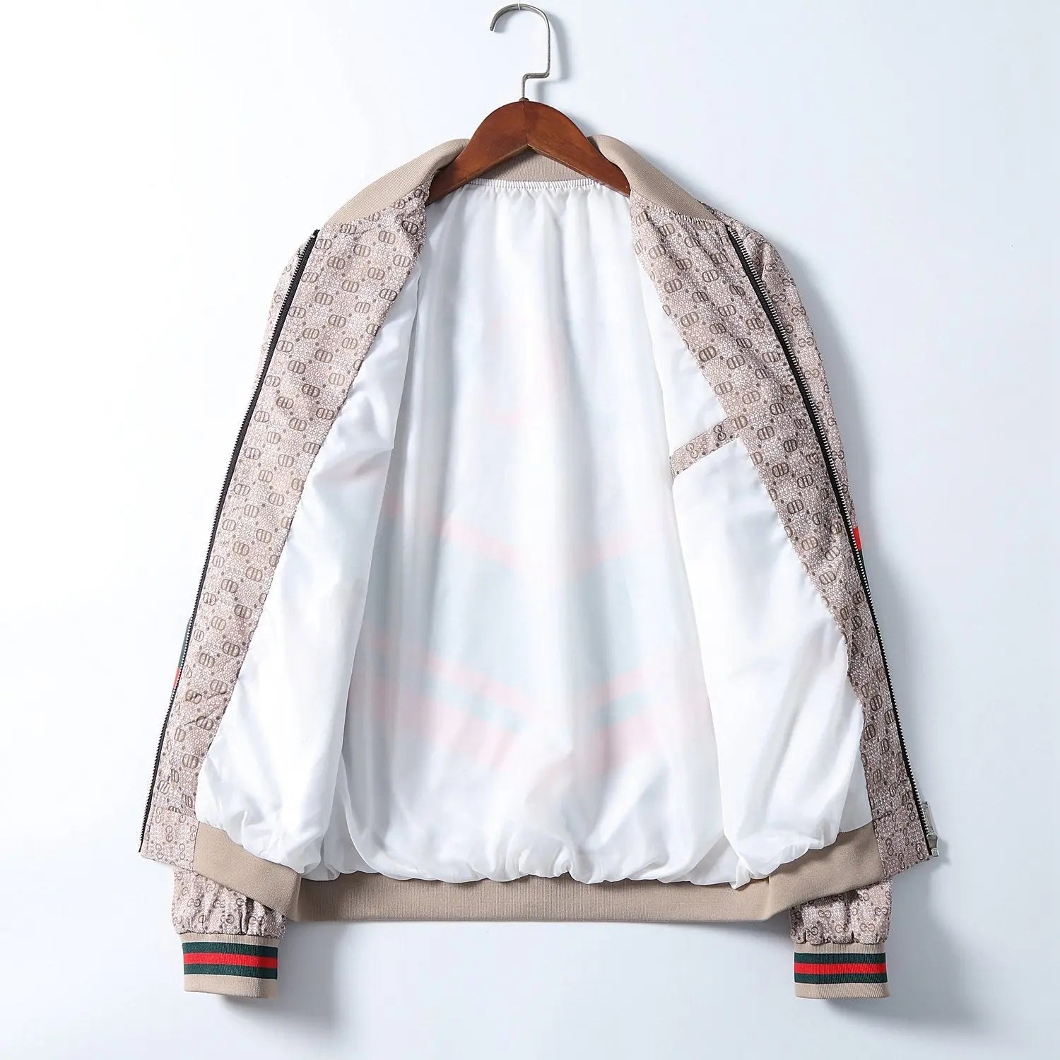 GUCCI - JACKET - https://treadfitpro.com/