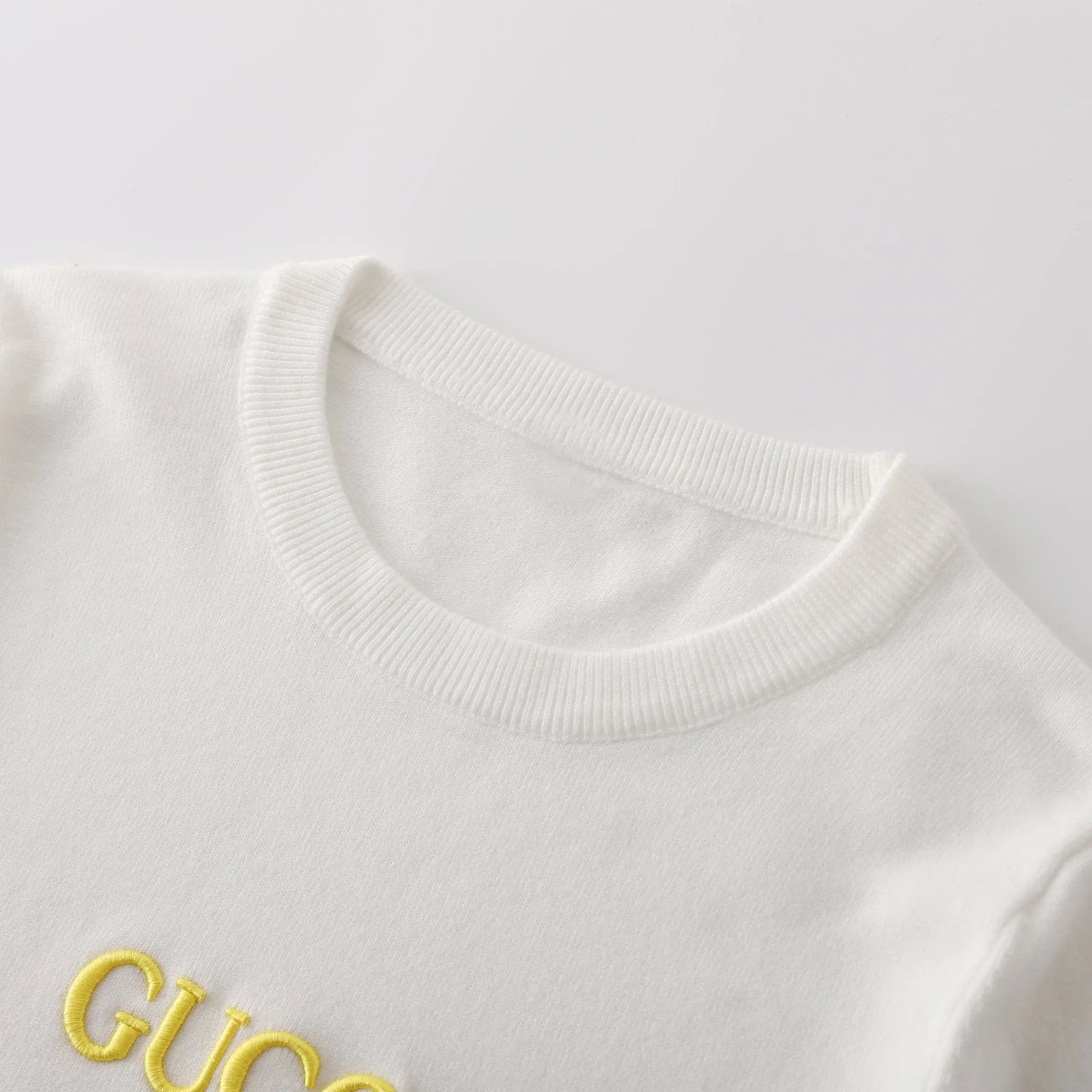 GUCCI - SWEATSHIRT - https://treadfitpro.com/