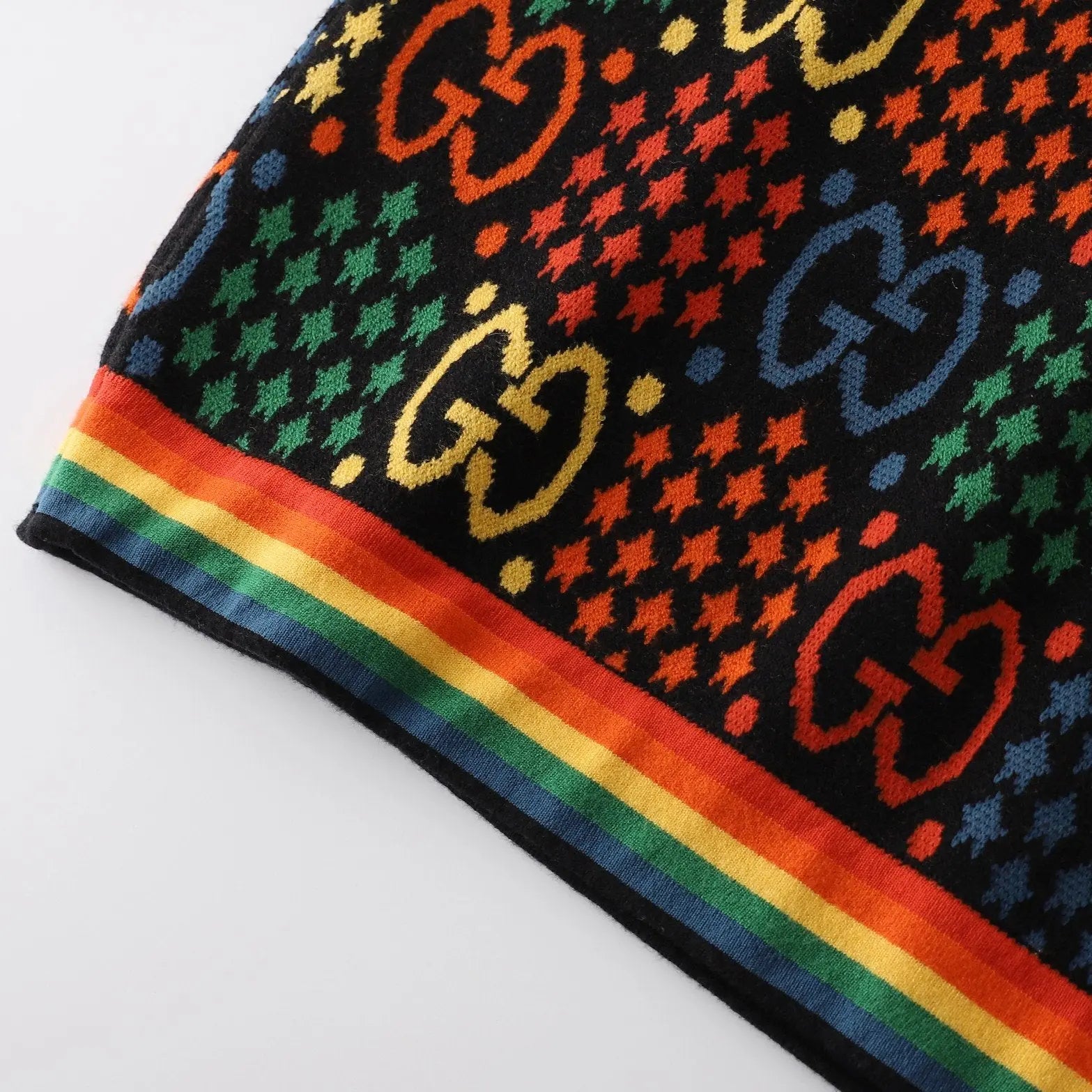 GUCCI - SWEATSHIRT - https://treadfitpro.com/