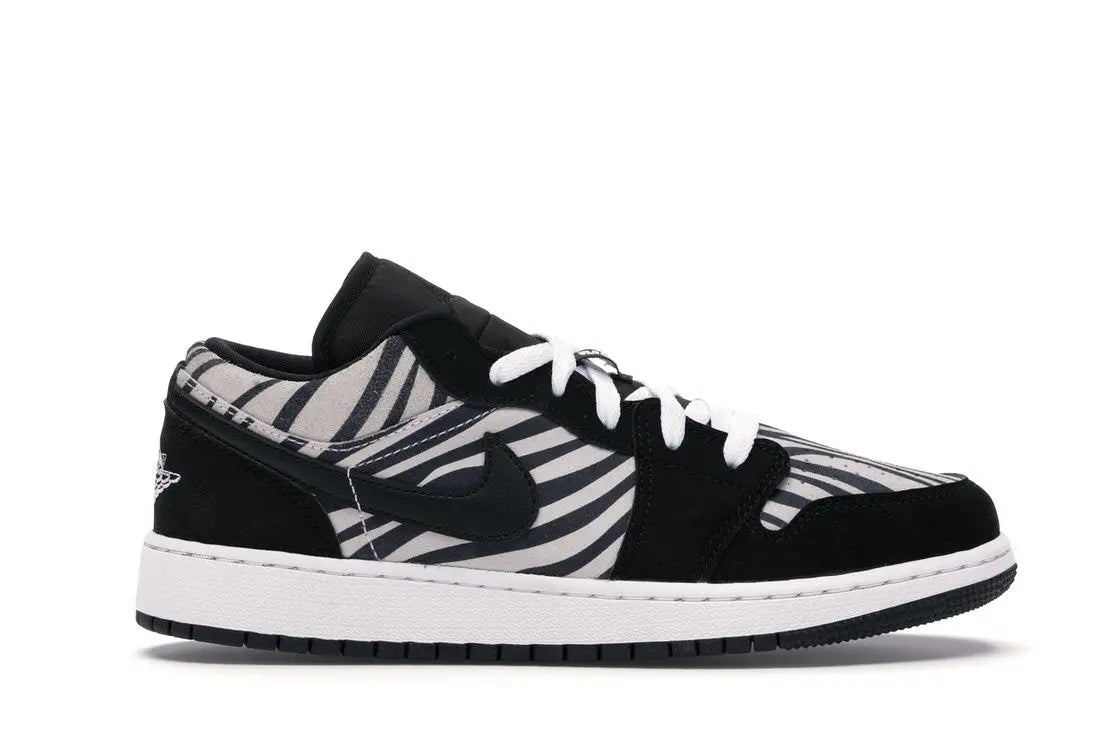 JORDAN - AJ1 "Low Zebra" - https://treadfitpro.com/