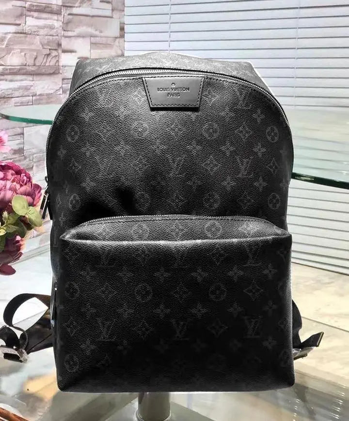 LOUIS VUITTON - BACKPACK - https://treadfitpro.com/