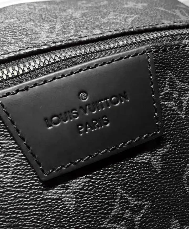 LOUIS VUITTON - BACKPACK - https://treadfitpro.com/