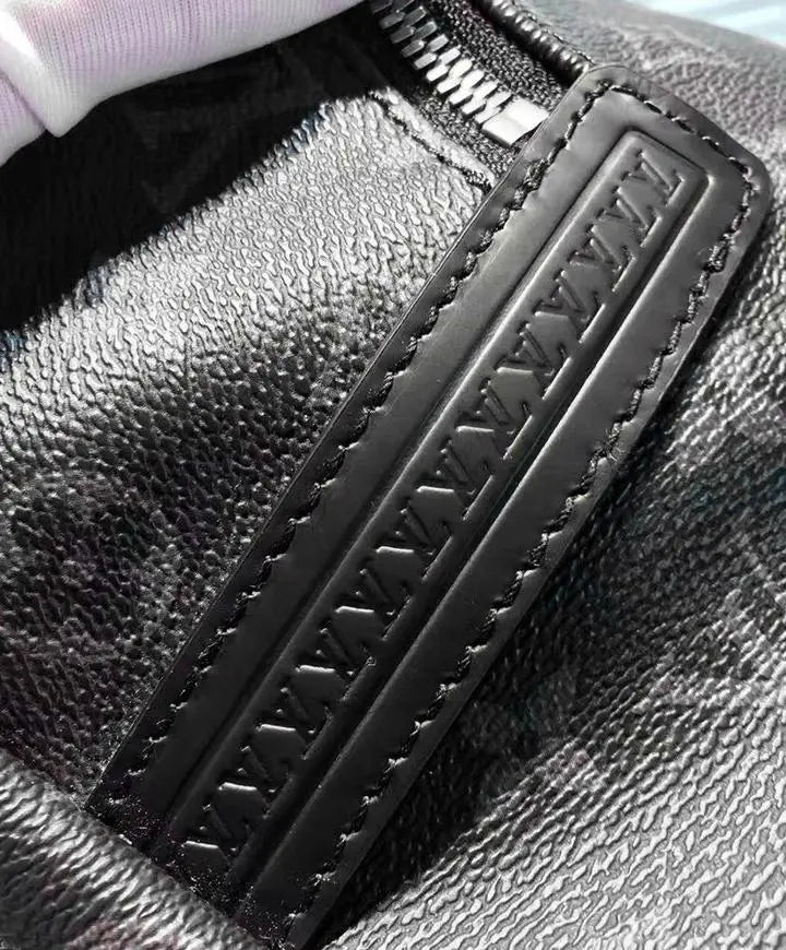 LOUIS VUITTON - BACKPACK - https://treadfitpro.com/