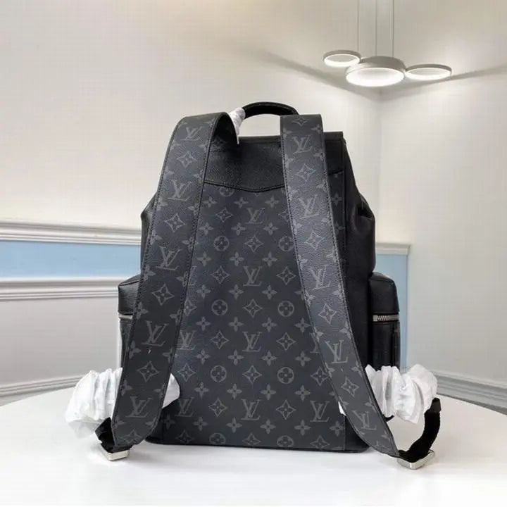 LOUIS VUITTON - BACKPACK - https://treadfitpro.com/