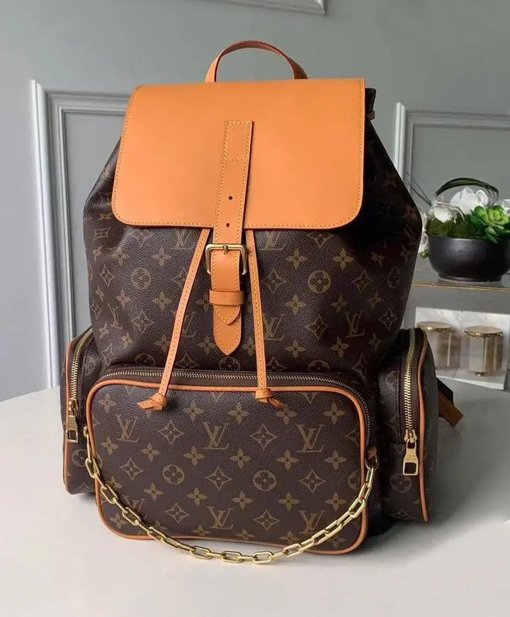 LOUIS VUITTON - BACKPACK - https://treadfitpro.com/