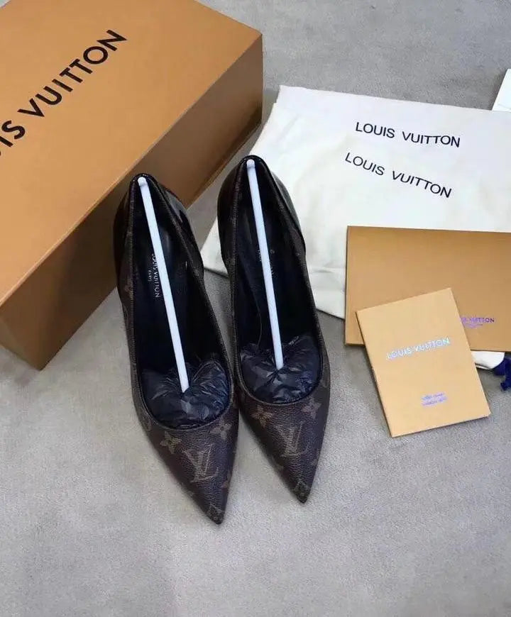 LOUIS VUITTON - ESCARPIN FEMME - https://treadfitpro.com/