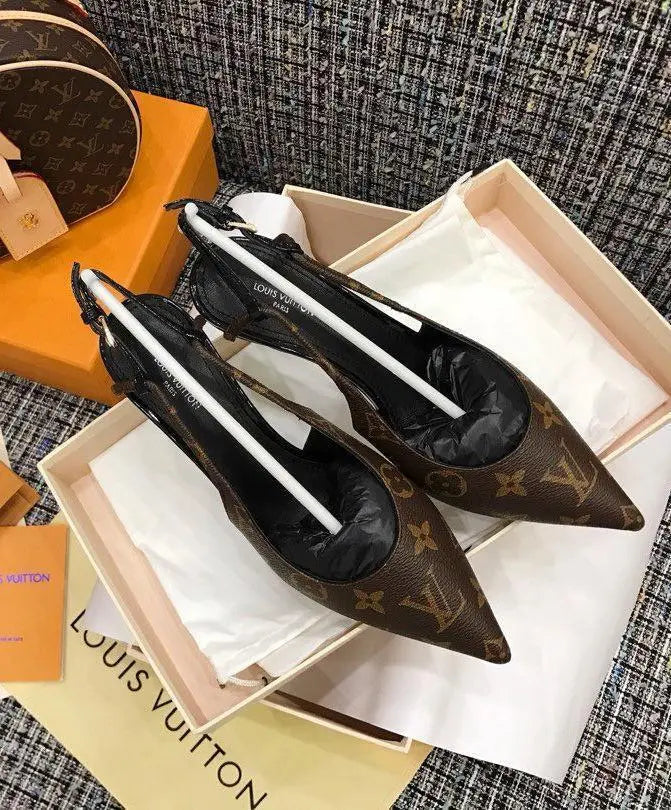 LOUIS VUITTON - ESCARPIN FEMME - https://treadfitpro.com/