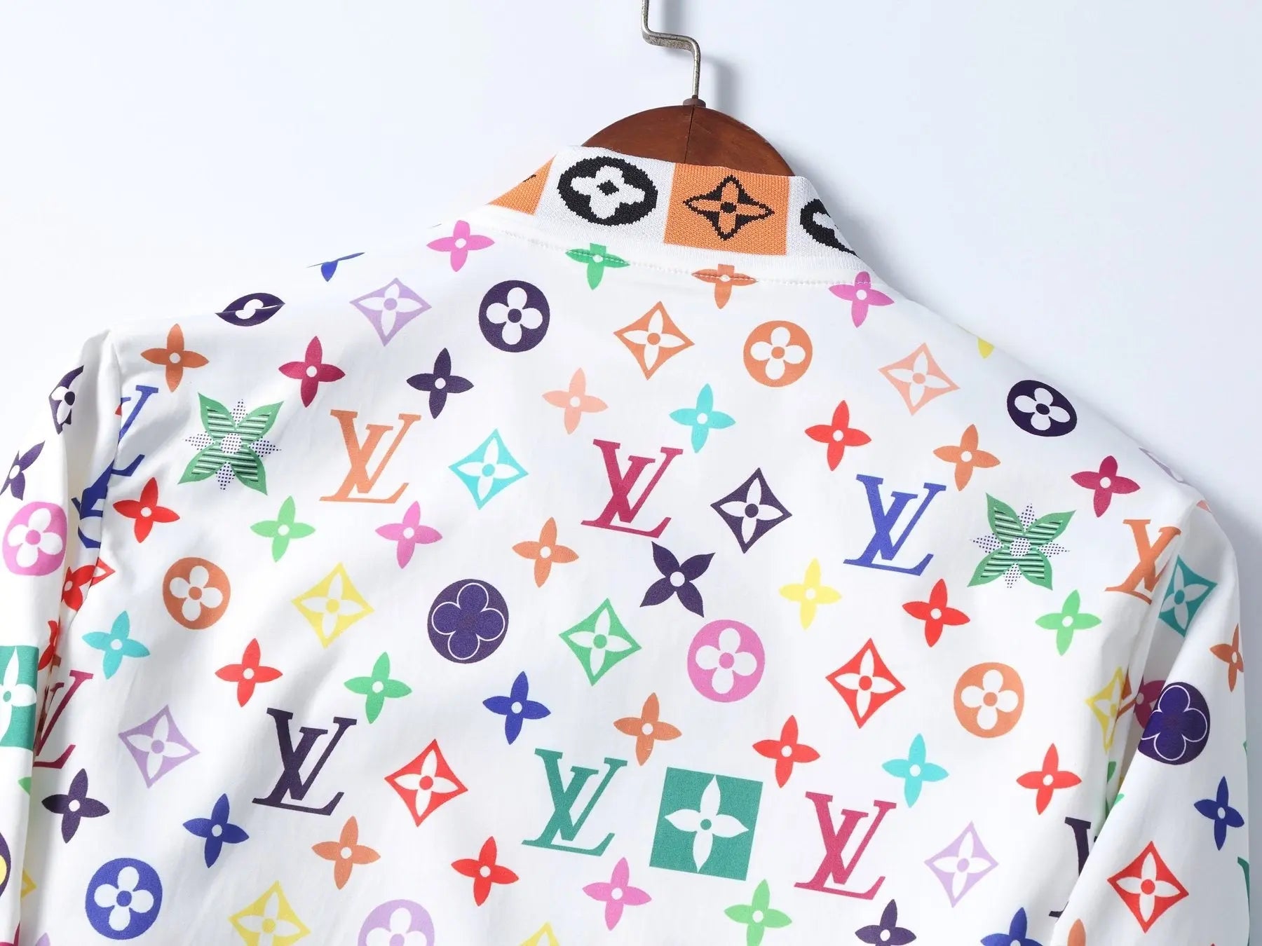 LOUIS VUITTON - JACKET - https://treadfitpro.com/