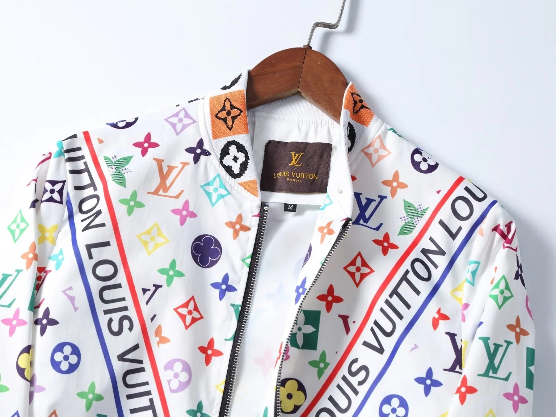 LOUIS VUITTON - JACKET - https://treadfitpro.com/
