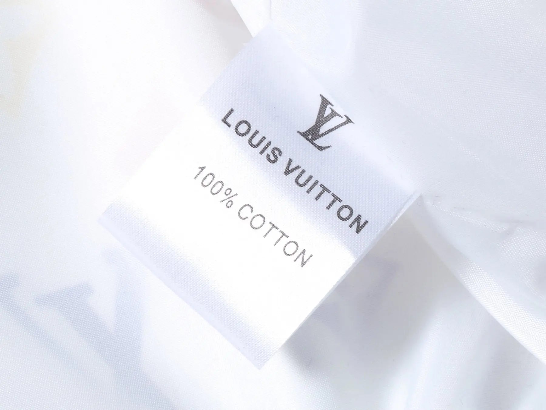 LOUIS VUITTON - JACKET - https://treadfitpro.com/
