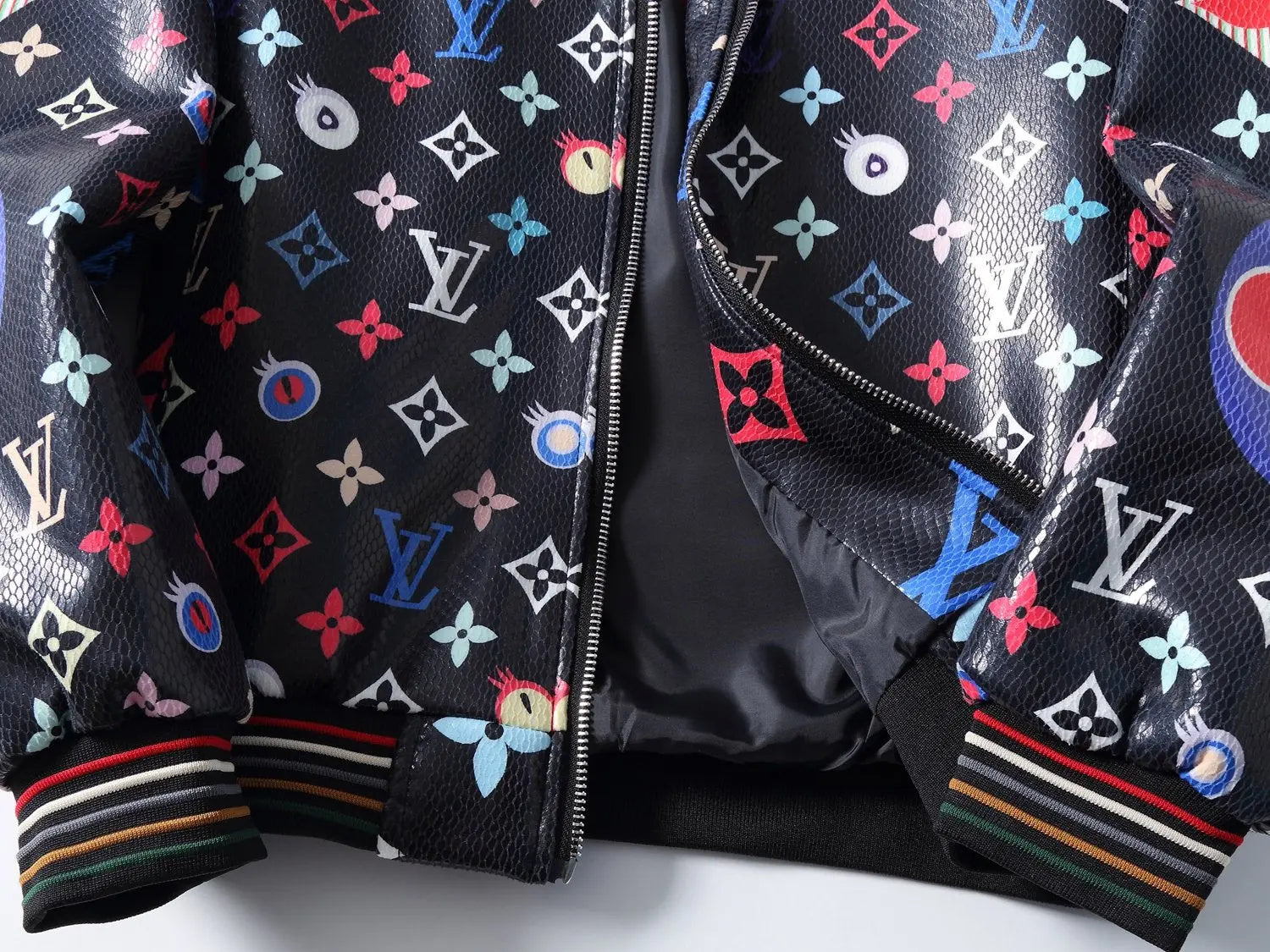 LOUIS VUITTON - JACKET - https://treadfitpro.com/