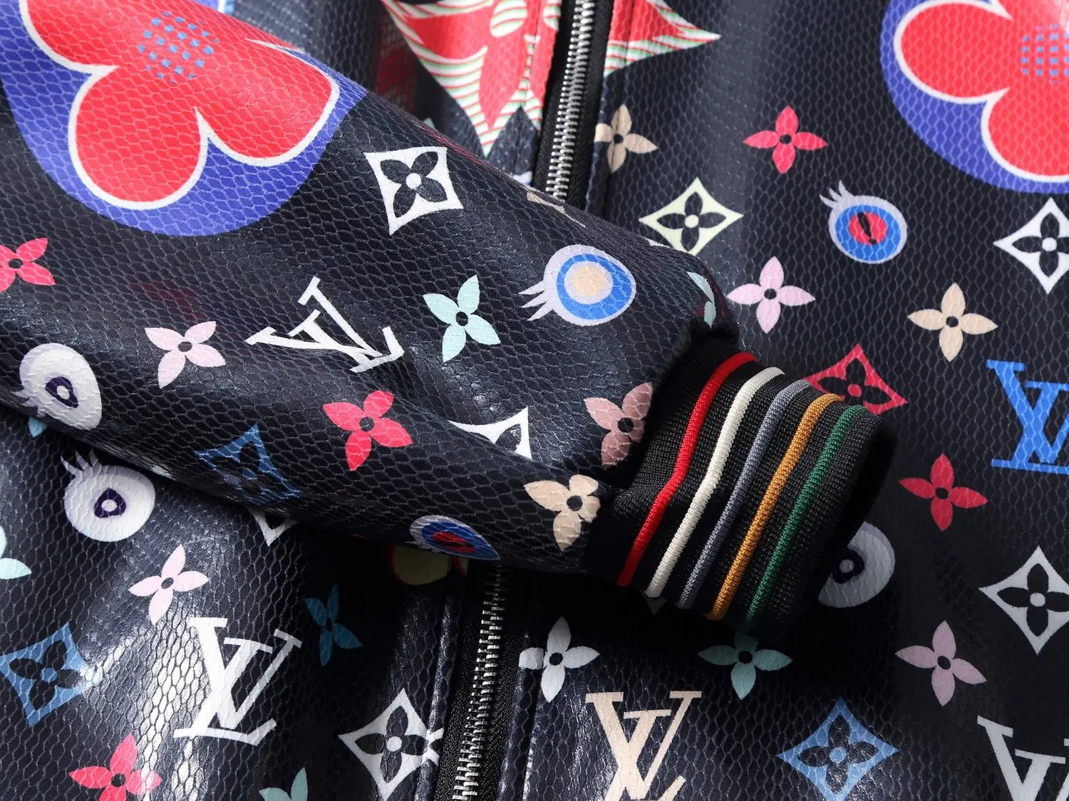 LOUIS VUITTON - JACKET - https://treadfitpro.com/