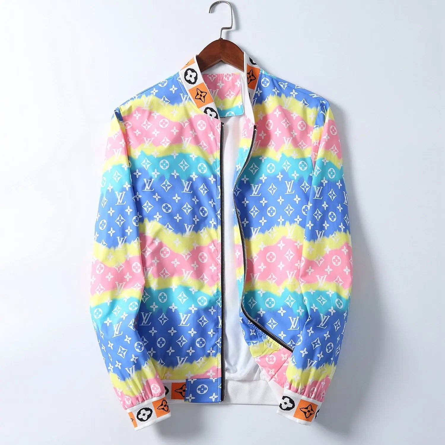 LOUIS VUITTON - JACKET - https://treadfitpro.com/