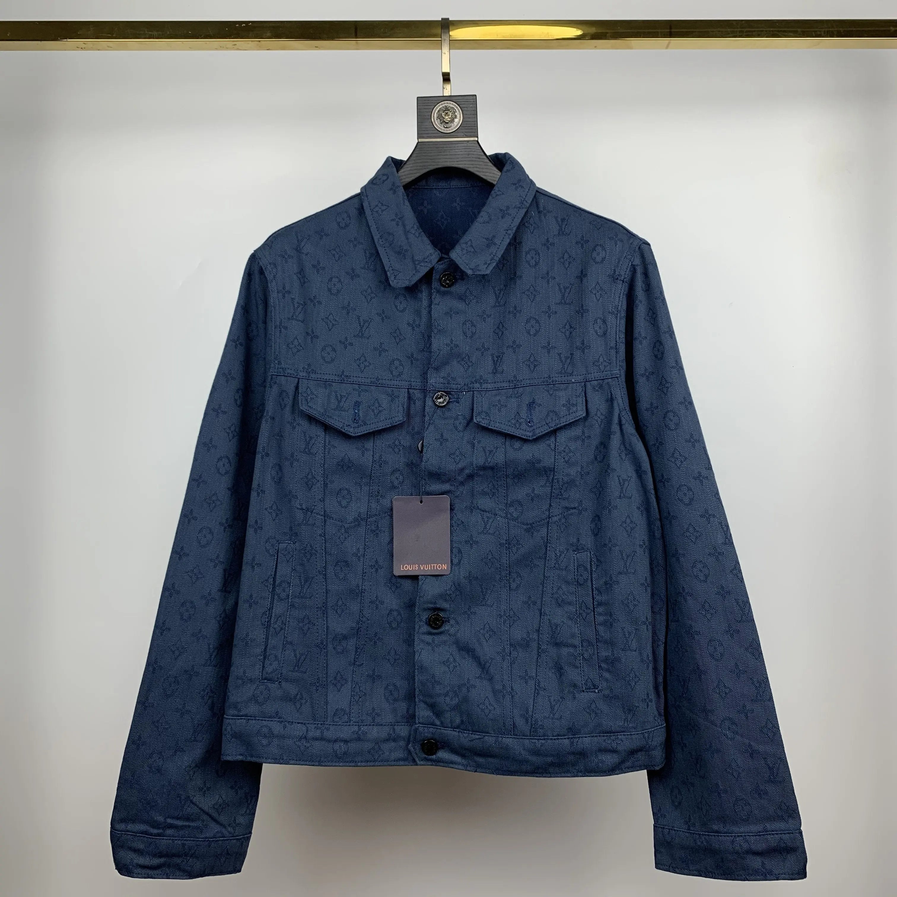 LOUIS VUITTON - JACKET - https://treadfitpro.com/