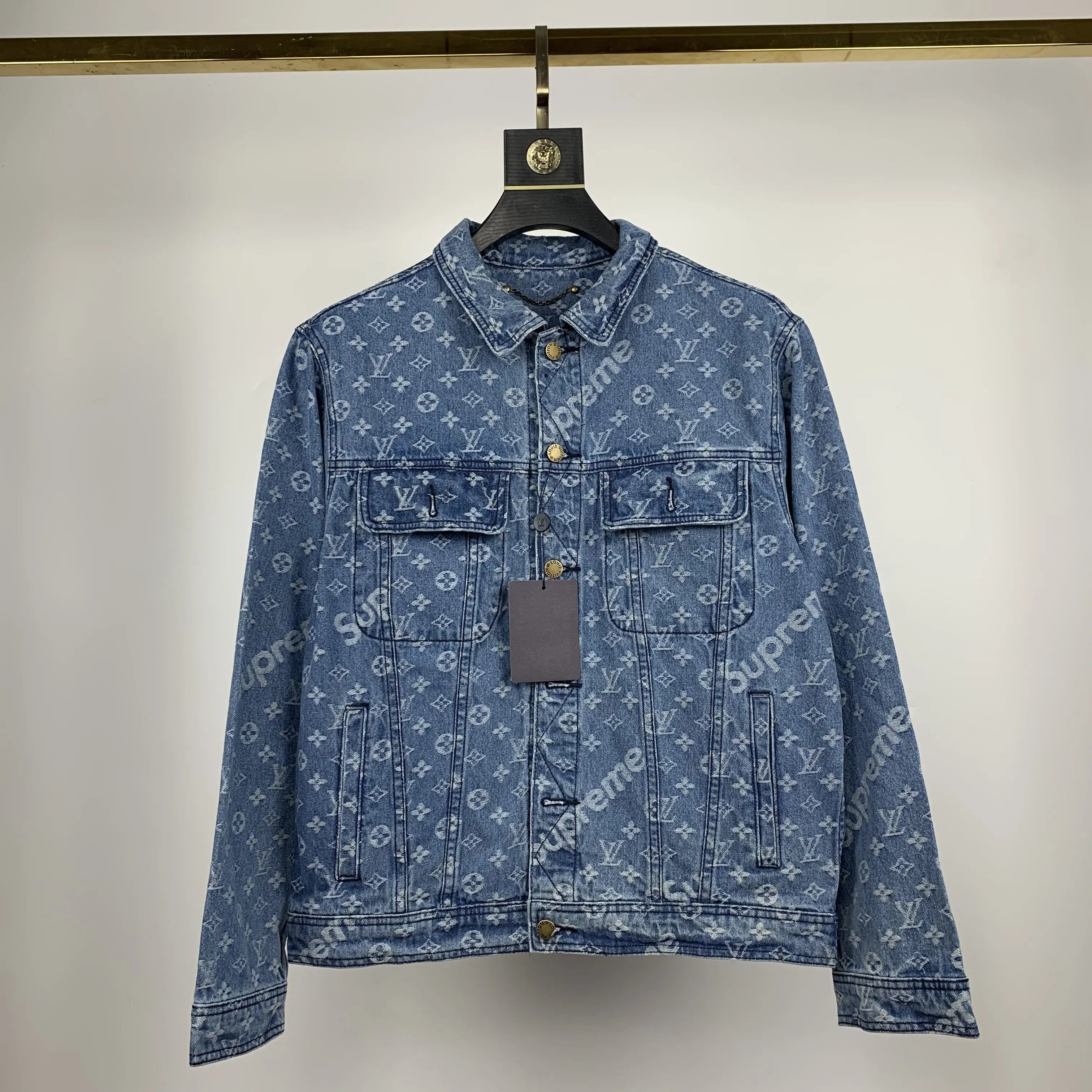 LOUIS VUITTON - JACKET - https://treadfitpro.com/