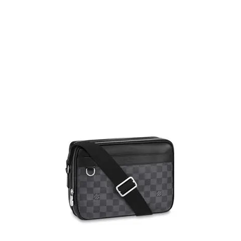 LOUIS VUITTON - MESSENGER BAG - https://treadfitpro.com/
