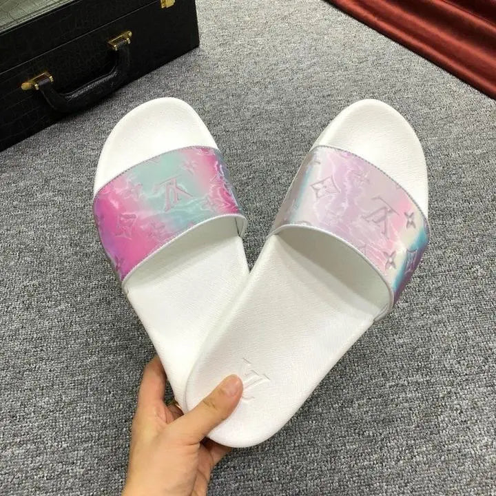 LOUIS VUITTON - PANTOUFLES HOMME - https://treadfitpro.com/