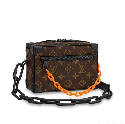 LOUIS VUITTON - SHOULDER BAG - https://treadfitpro.com/