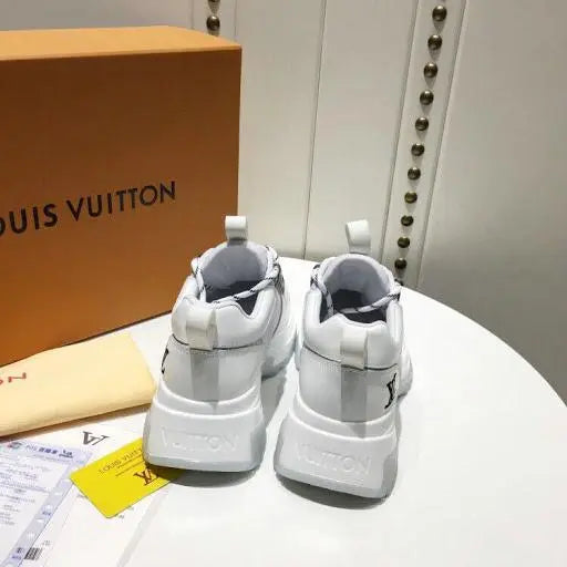 LOUIS VUITTON - SNEAKER - https://treadfitpro.com/
