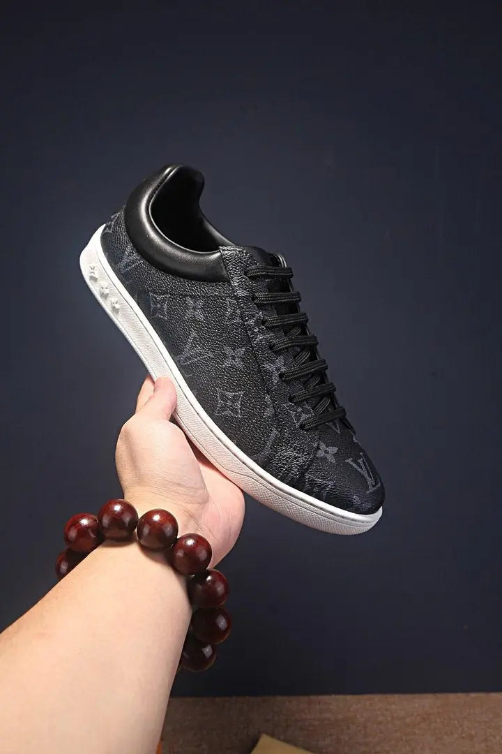 LOUIS VUITTON - SNEAKER - https://treadfitpro.com/