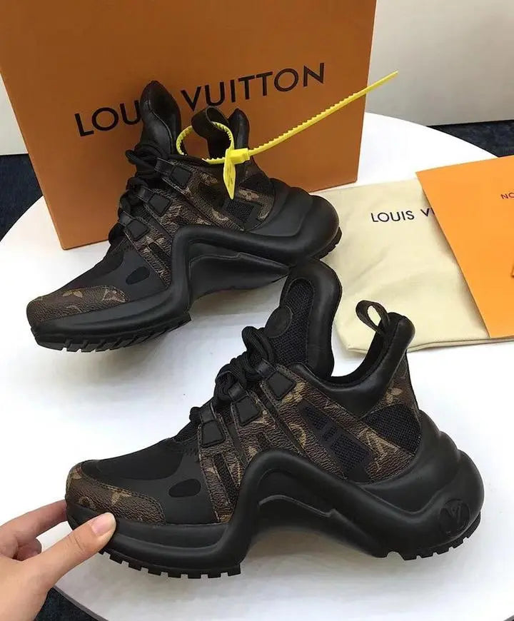 LOUIS VUITTON - SNEAKER - https://treadfitpro.com/