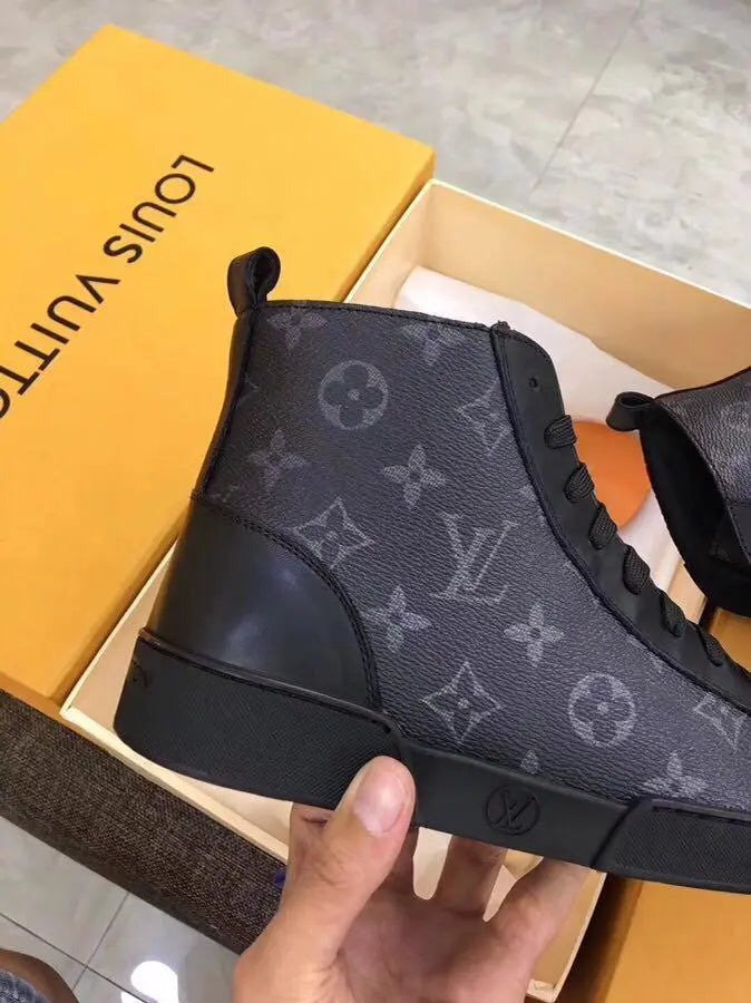 LOUIS VUITTON - SNEAKER - https://treadfitpro.com/