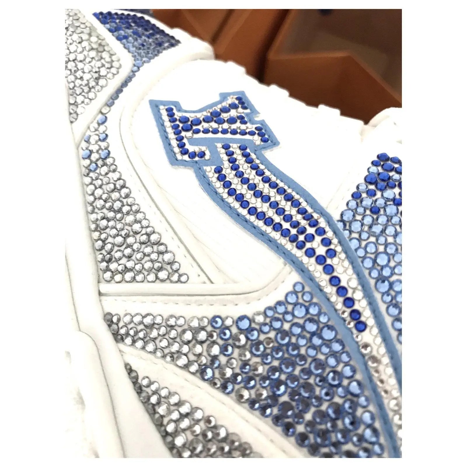 LOUIS VUITTON - SNEAKER - https://treadfitpro.com/