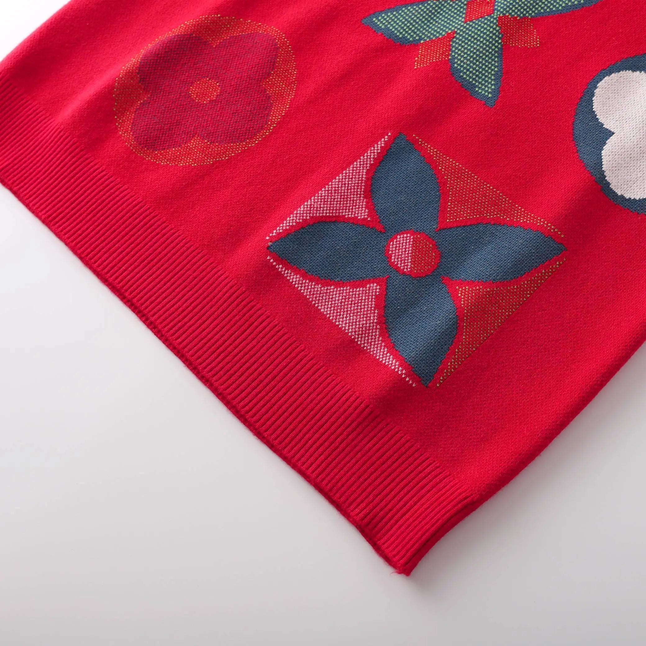 LOUIS VUITTON - SWEATSHIRT - https://treadfitpro.com/