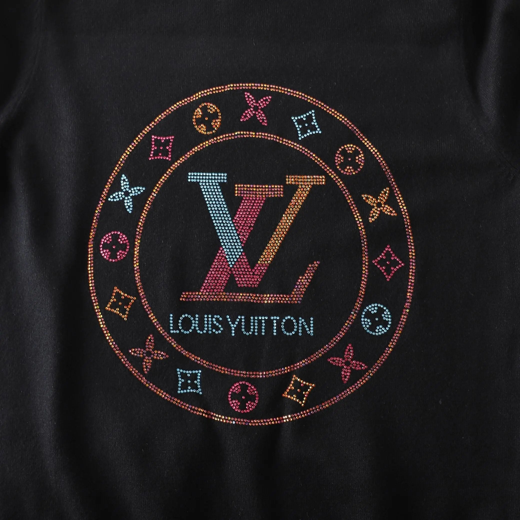 LOUIS VUITTON - SWEATSHIRT - https://treadfitpro.com/