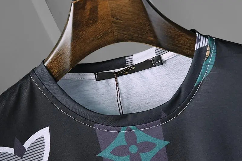 LOUIS VUITTON - T SHIRT - https://treadfitpro.com/