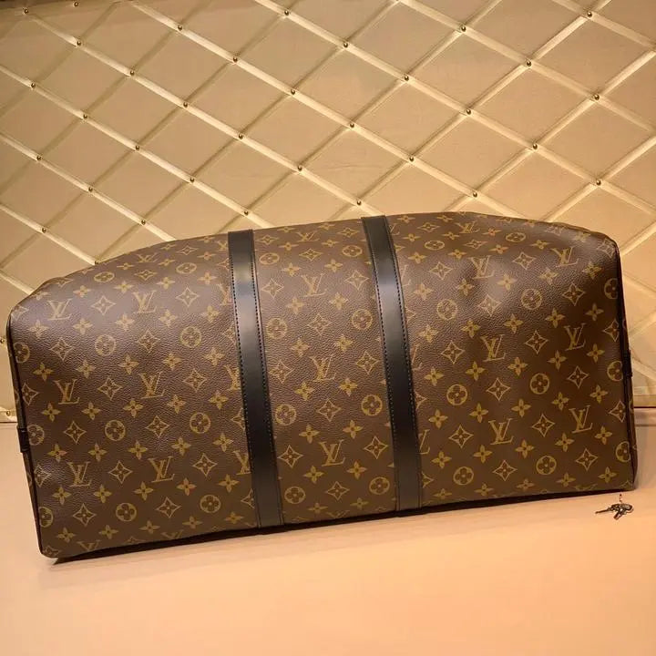 LOUIS VUITTON - TRAVEL BAG - https://treadfitpro.com/