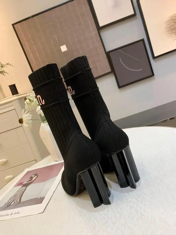 LOUIS VUITTON - WOMEN'S BOOTS - https://treadfitpro.com/