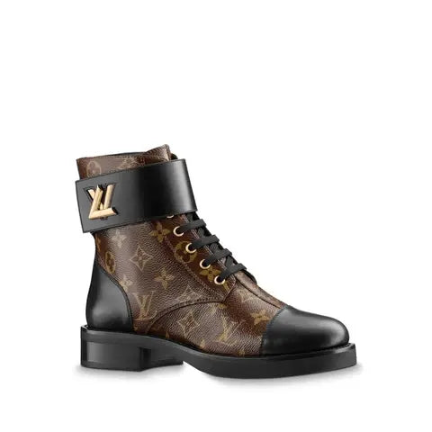 LOUIS VUITTON - WOMEN'S BOOTS - https://treadfitpro.com/