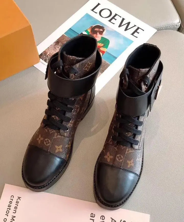 LOUIS VUITTON - WOMEN'S BOOTS - https://treadfitpro.com/