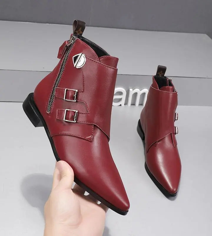 LOUIS VUITTON - WOMEN'S BOOTS - https://treadfitpro.com/