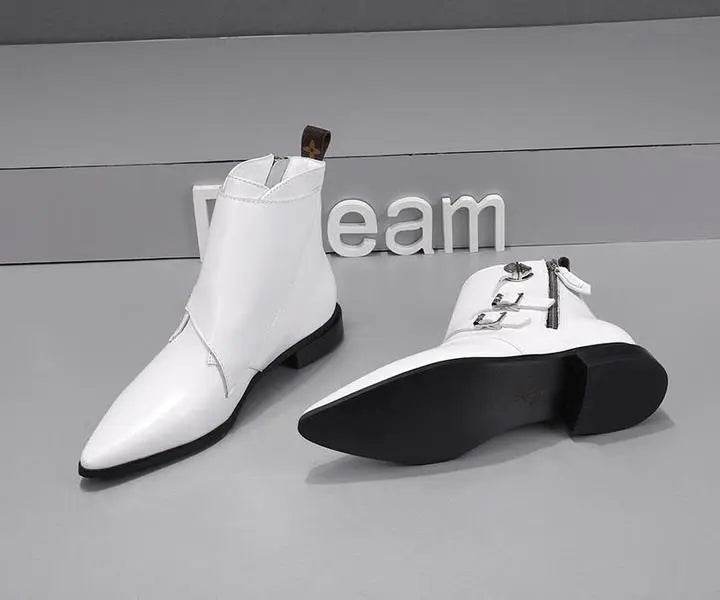 LOUIS VUITTON - WOMEN'S BOOTS - https://treadfitpro.com/