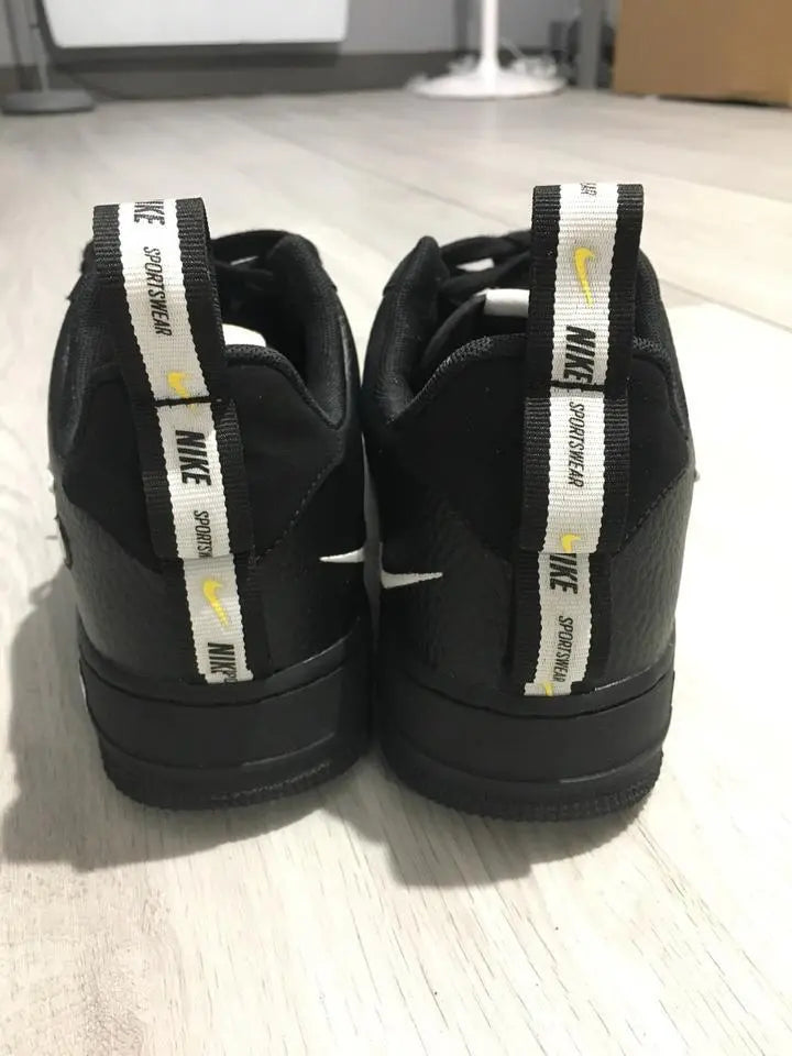 NIKE - AIR FORCE 1 - https://treadfitpro.com/