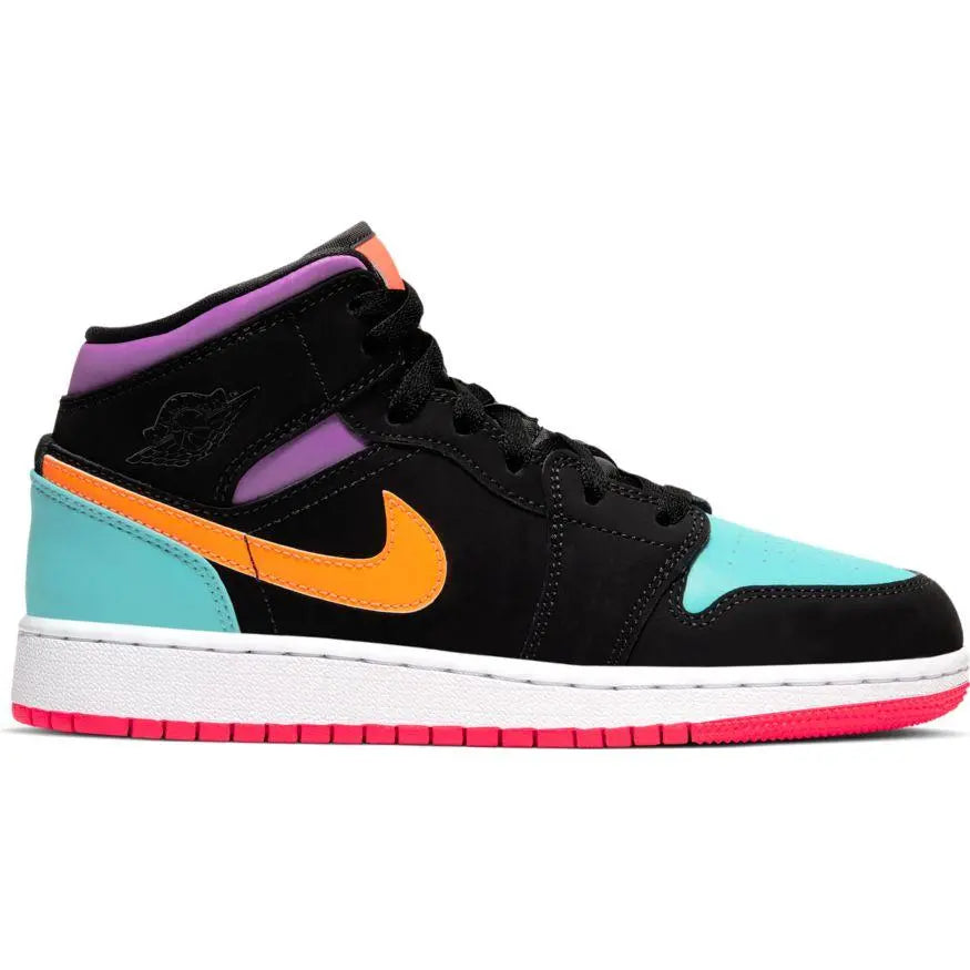 NIKE - AIR JORDAN 1 - https://treadfitpro.com/