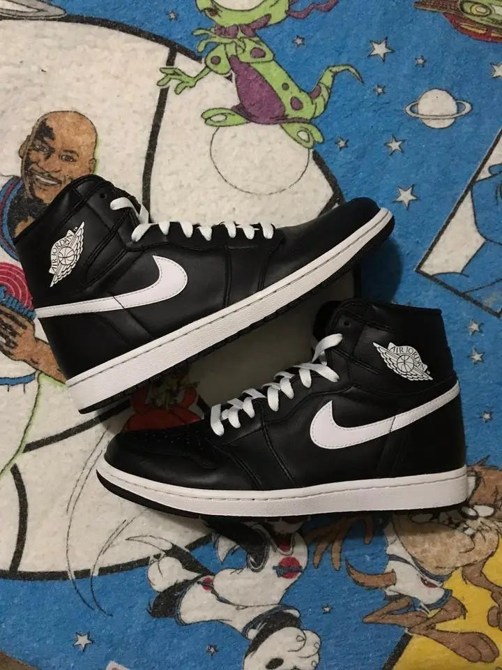 NIKE - AIR JORDAN 1 - https://treadfitpro.com/