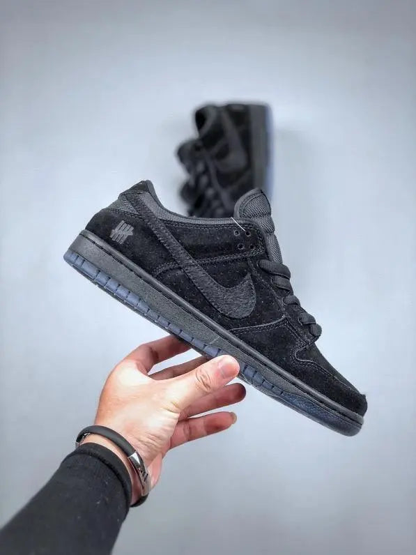 NIKE DUNK LOW HORSE - https://treadfitpro.com/