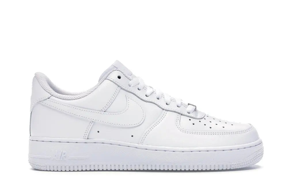 NIKE - AIR FORCE 1 WHITE Metroutfits