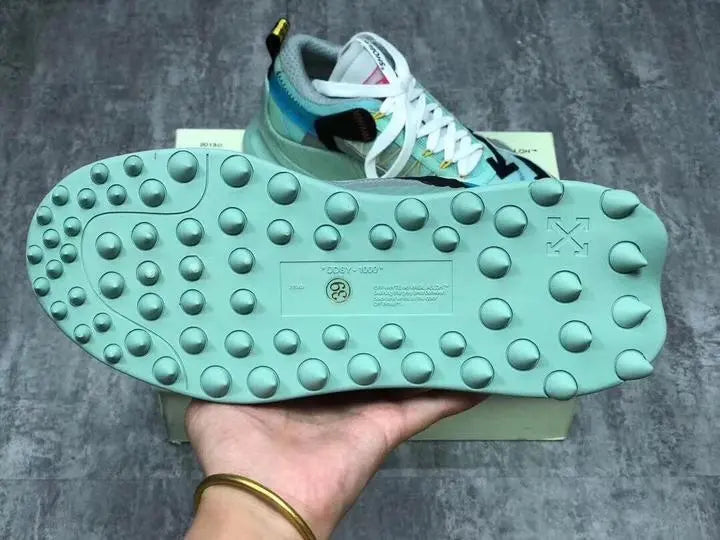 OFF-WHITE - SNEAKER - https://treadfitpro.com/