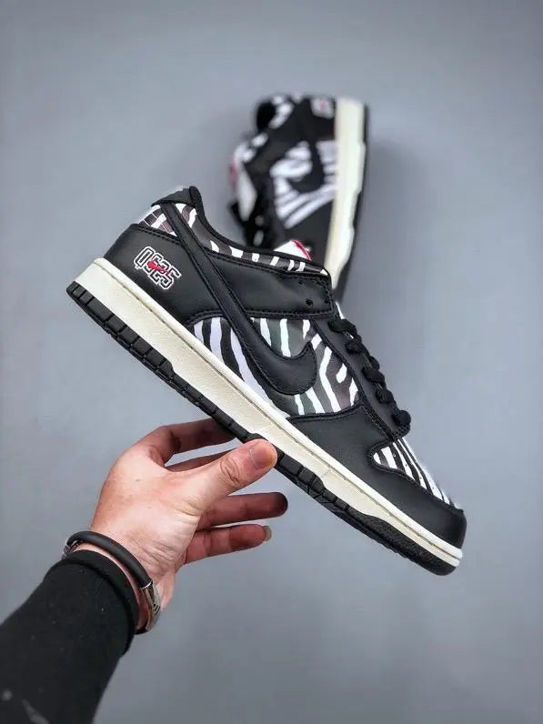 SB DUNK LOW ZEBRA - https://treadfitpro.com/