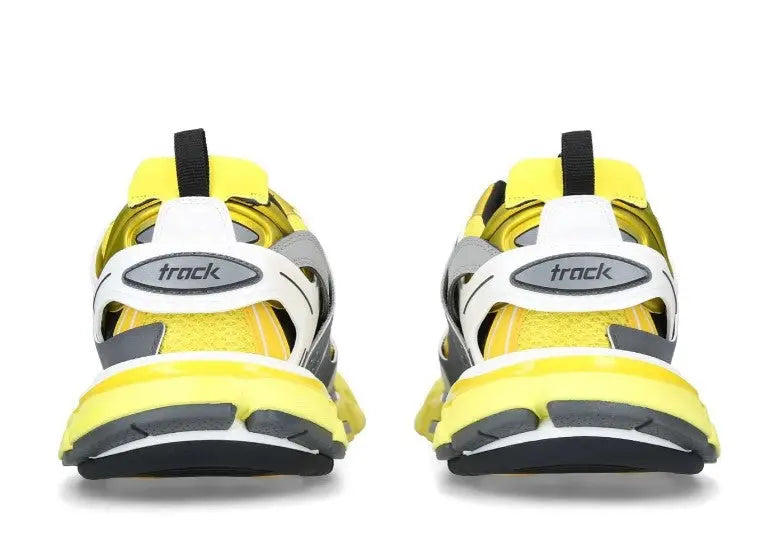 BALENCIAGA - SNEAKERS Metroutfits